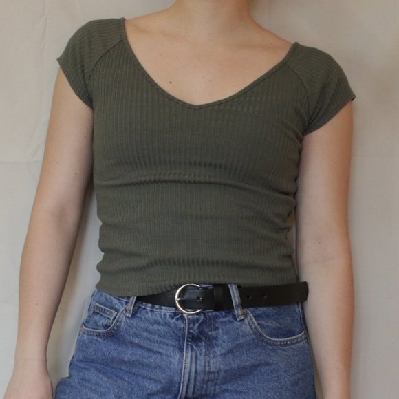 V-neck T-shirt